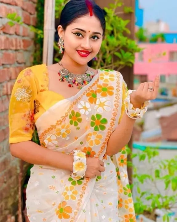 Boishakhi Special Screen Printed Premium Half Cotton Saree with Blouse Piece - White & Yellow